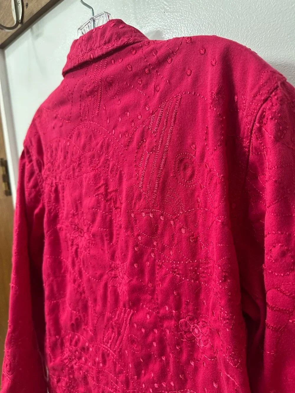 Chico's Design Pink Embroidered Jacket Cotton Floral Boho Art Jacket Sz. 0 Small